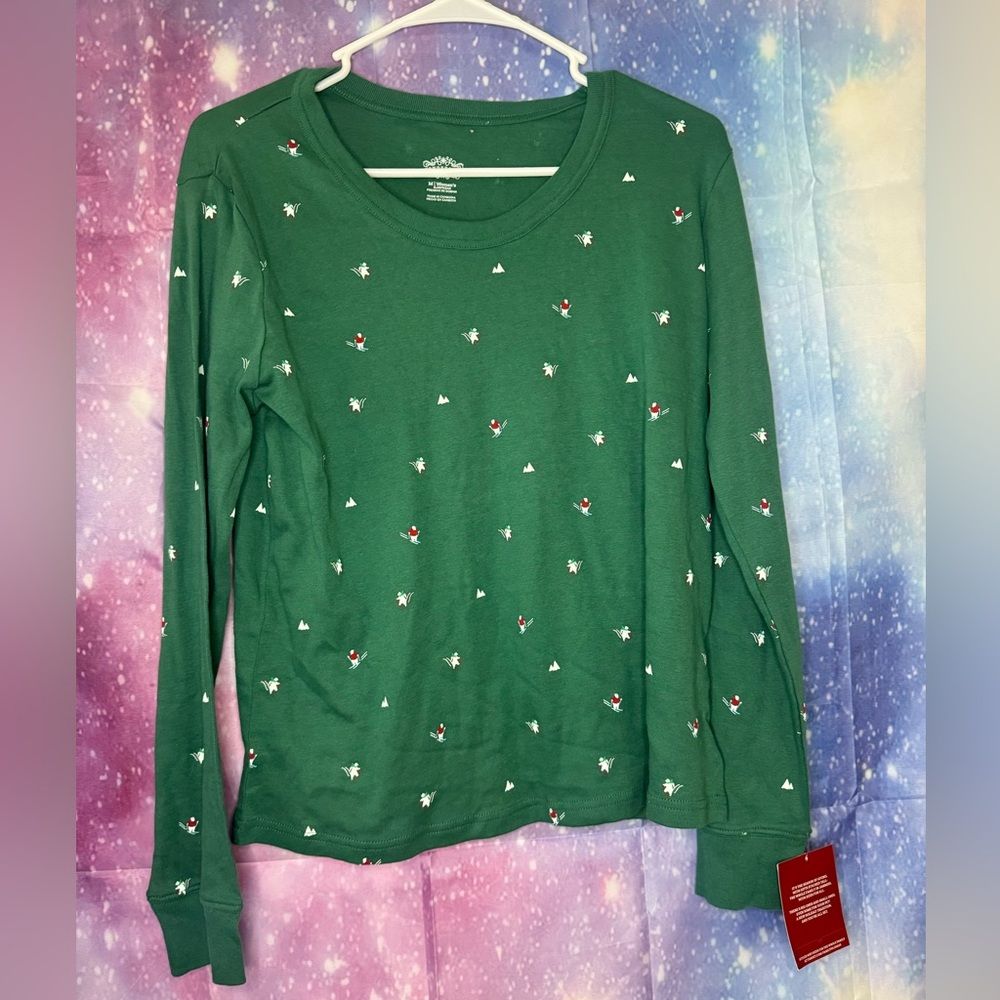 New women’s wondershop Christmas pajamas shirt 🛍